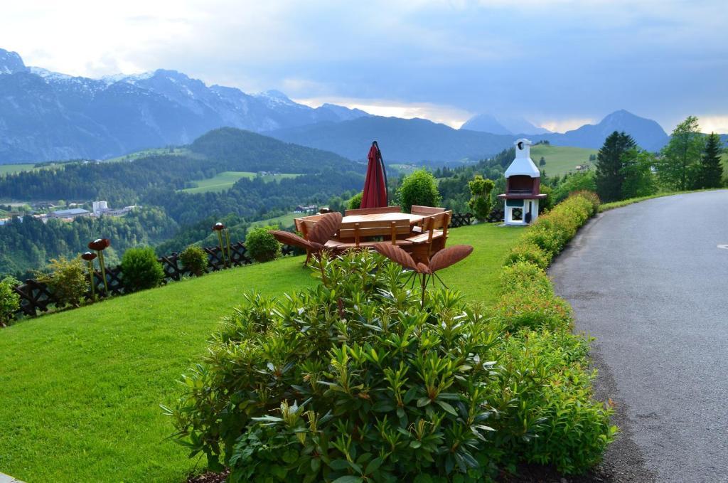 Апартаменты Moeselberghof Абтенау Экстерьер фото